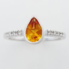 9K SOLID WHITE GOLD 0.70CT NATURAL PEAR CUT CITRINE RING WITH 8 DIAMONDS.