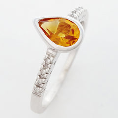 9K SOLID WHITE GOLD 0.70CT NATURAL PEAR CUT CITRINE RING WITH 8 DIAMONDS.